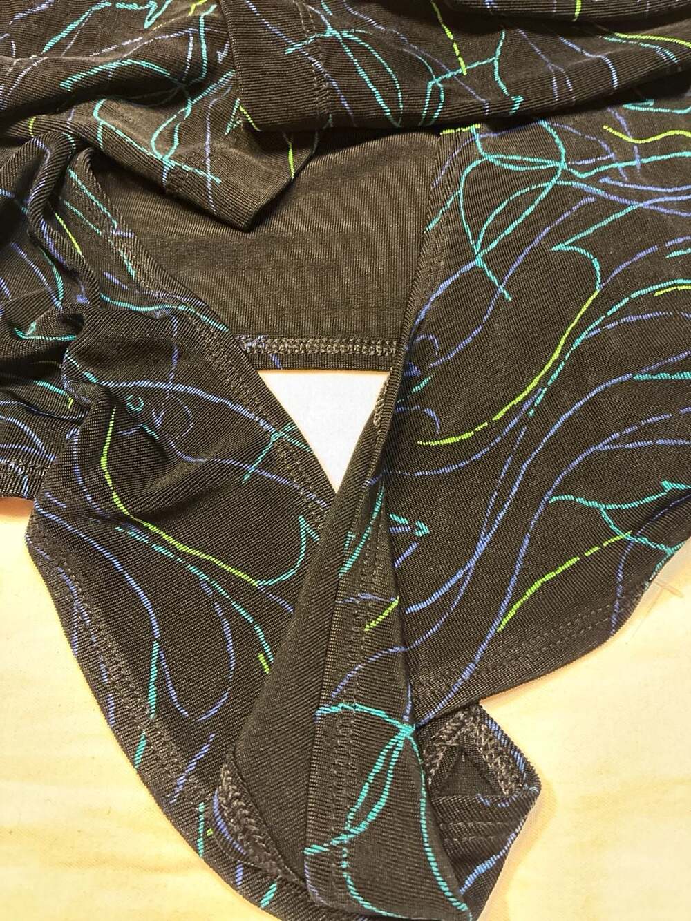 Chico's Travelers 2-Piece Tank & Cardigan Set Abstract Wavy Print Size 0 - Picture 7 of 9